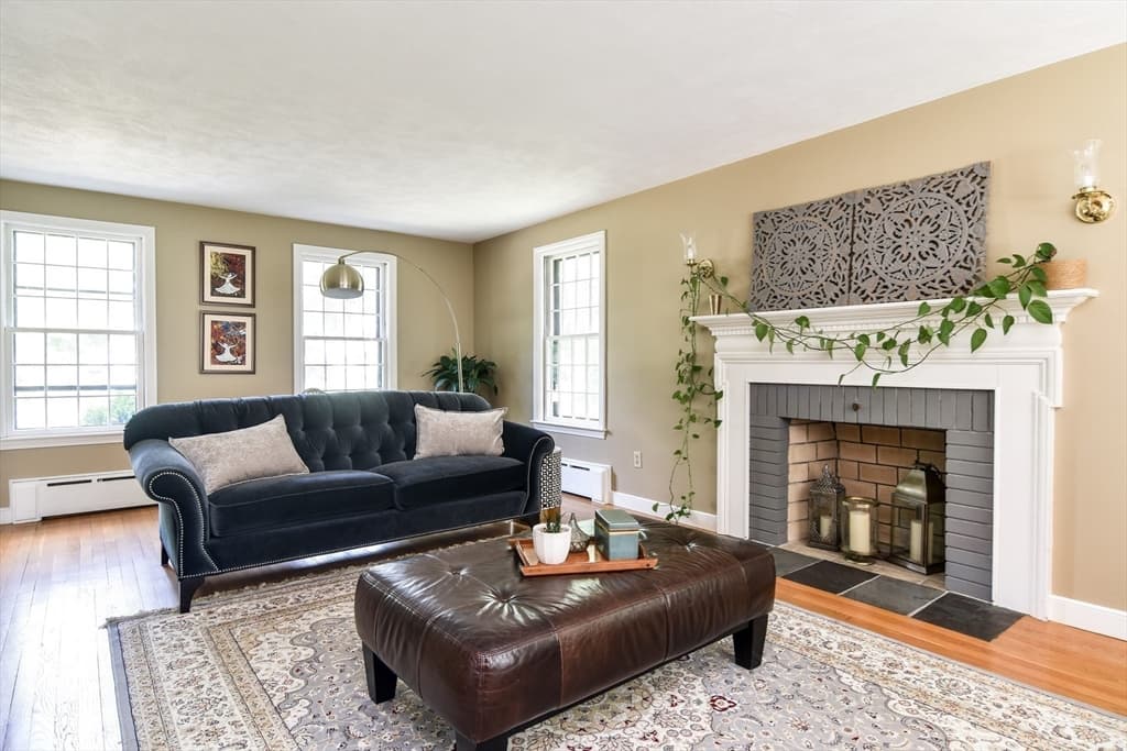 Single Family Residence at 15 Juniper Lane, Dover MA 02030, Dover, photo 5 of 26