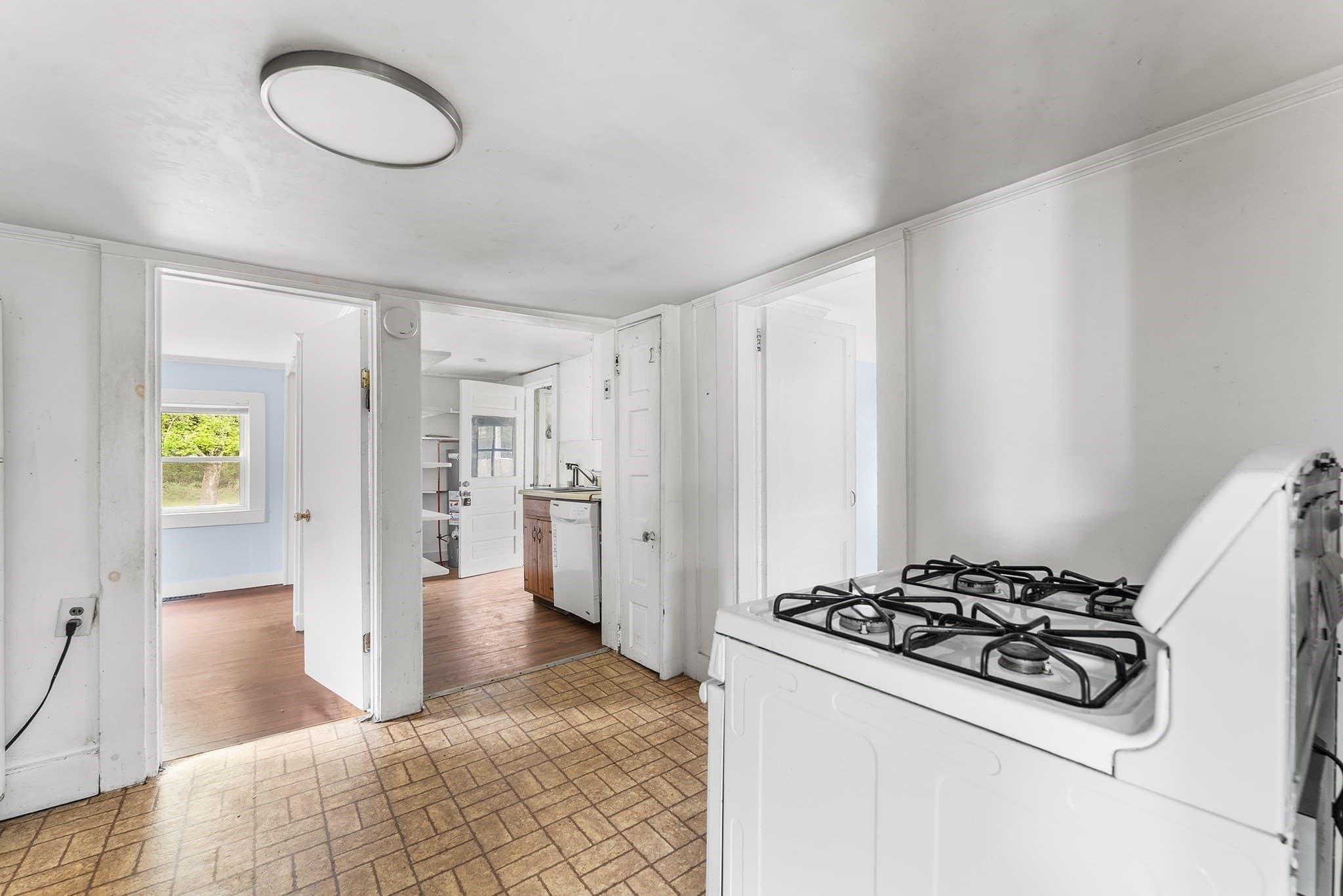 Single Family Residence at 170 Wareham Rd, Marion MA 02738, Marion, photo 11 of 30