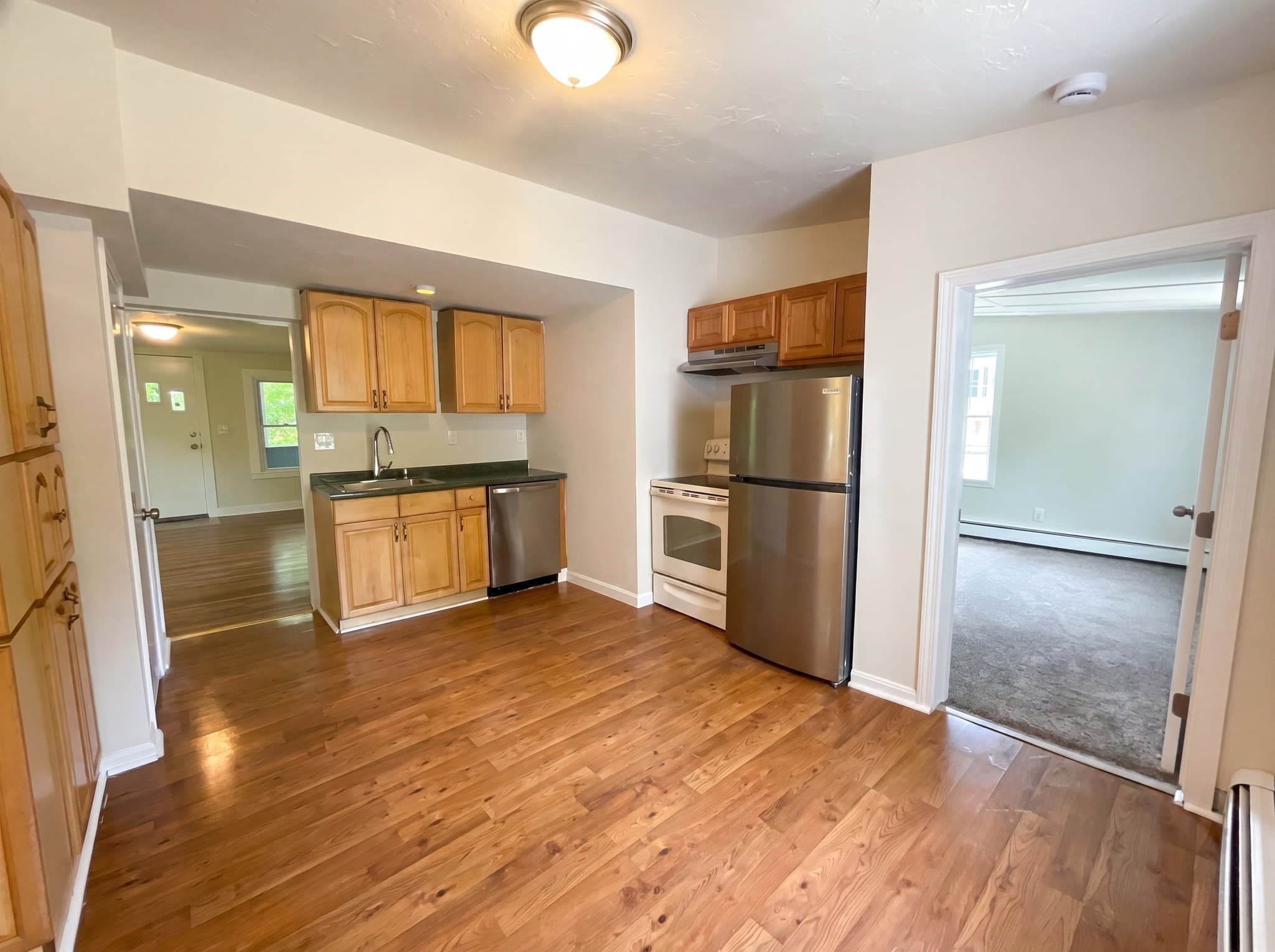 Single Family Residence at 361 Tremont St, Taunton MA 02780, photo 2 of 21