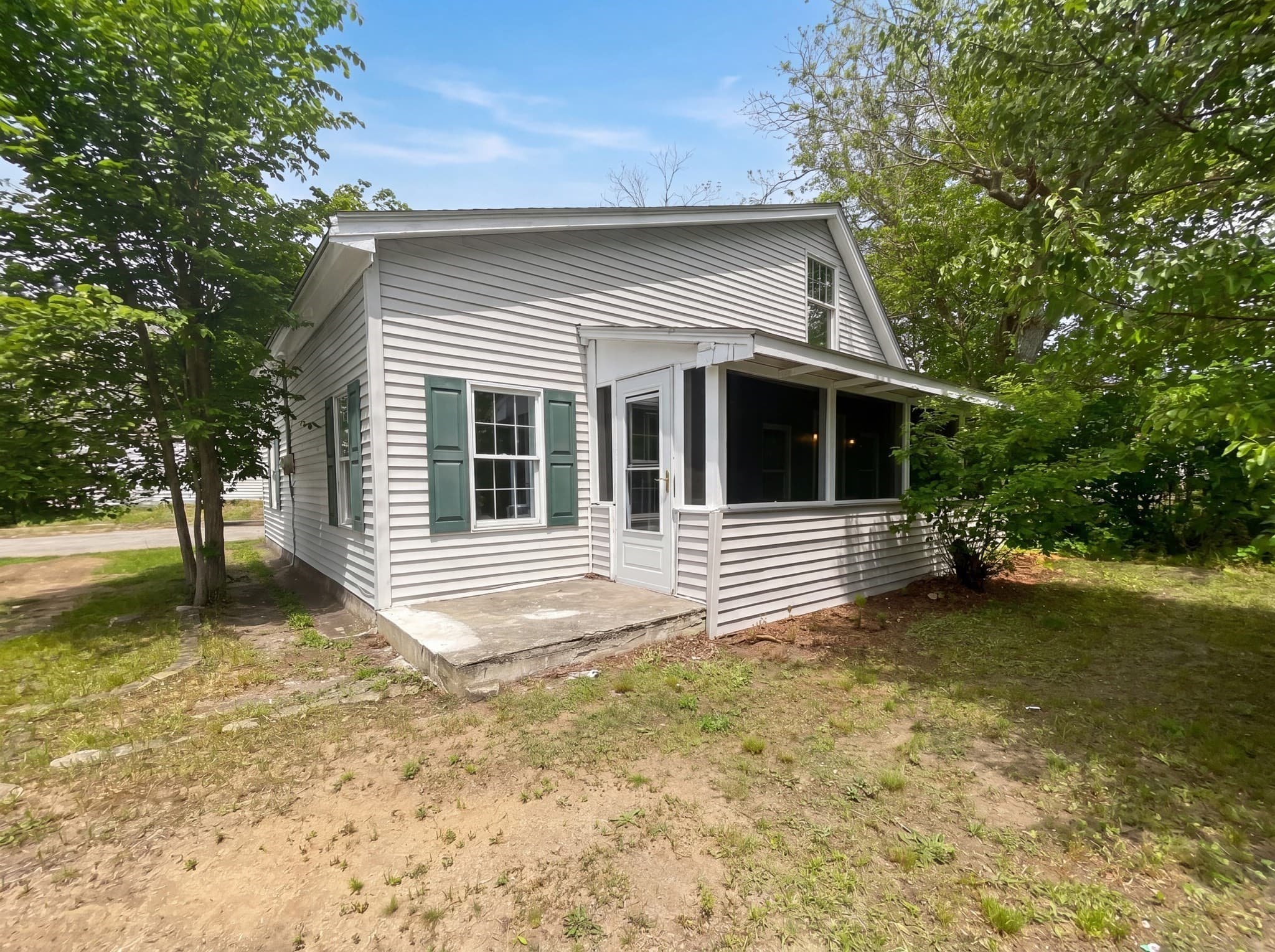 361 Tremont St, Taunton MA 02780