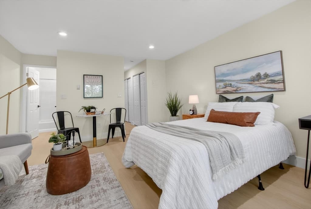 Condominium at 27 Gordon St # 305, Framingham MA 01702, Framingham, photo 6 of 17