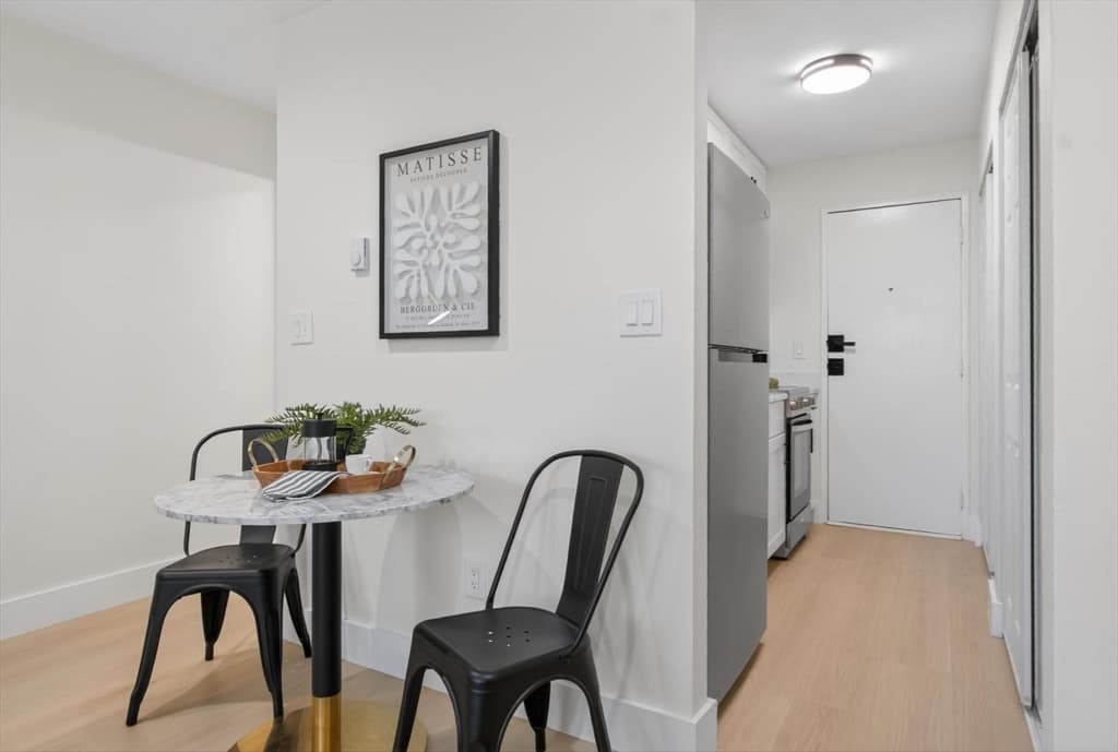 Condominium at 27 Gordon St # 305, Framingham MA 01702, Framingham, photo 8 of 17