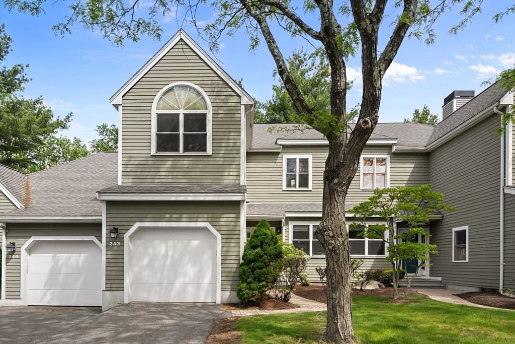 243 Bishops Forest Dr # 243, Waltham MA 02452