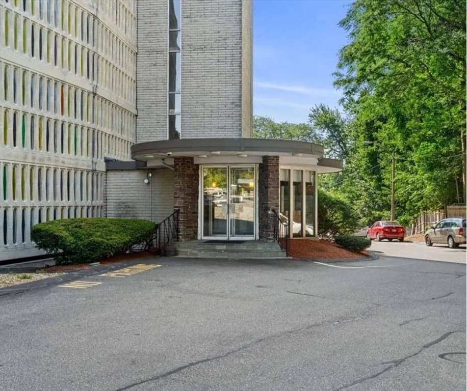 Condominium at 200 Swanton St # 303, Winchester MA 01890, Winchester, photo 19 of 19