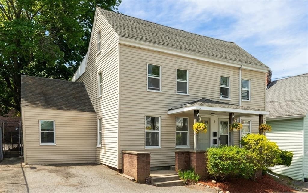6 Minot St, Stoneham MA 02180