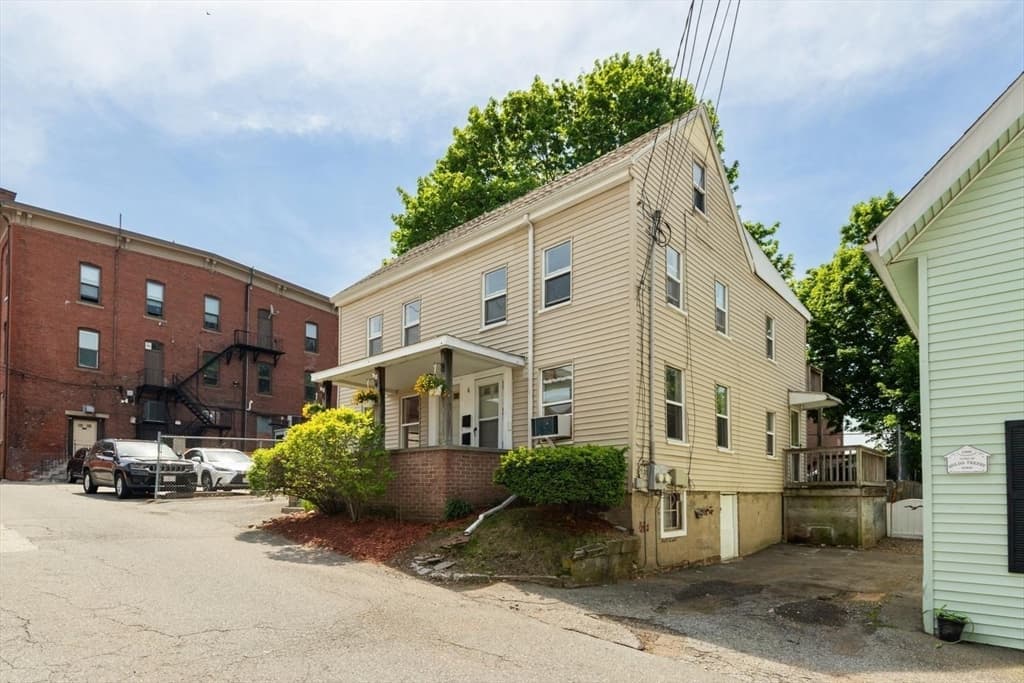Multi Family at 6 Minot St, Stoneham MA 02180, photo 5 of 38