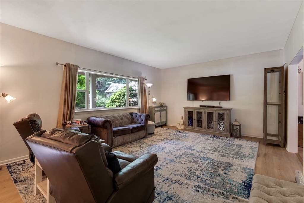 Single Family Residence at 15 Conestoga Rd, Lexington MA 02421, Lexington, photo 2 of 24