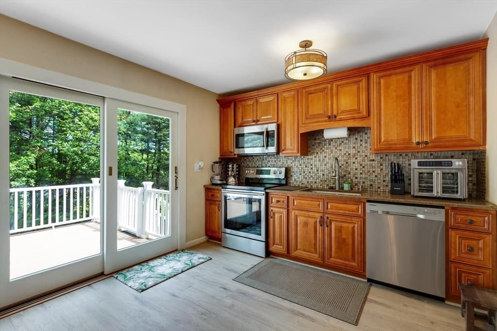 Single Family Residence at 15 Conestoga Rd, Lexington MA 02421, Lexington, photo 5 of 24