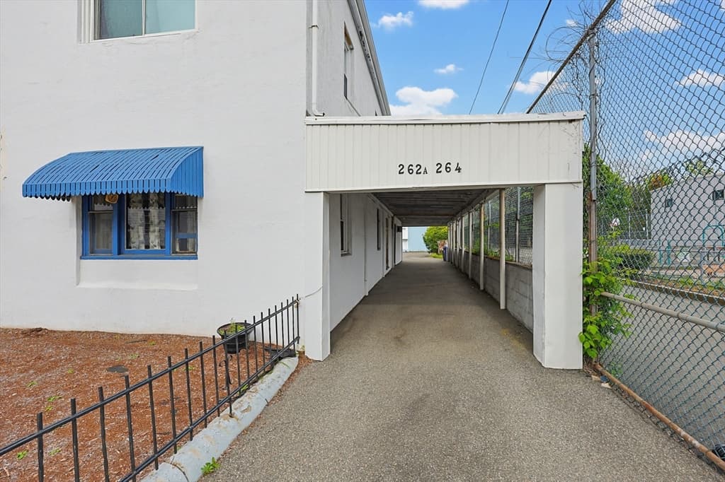 262-264 Pearl St, Malden MA 02148 photo 23