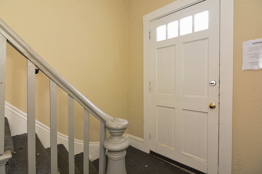 2 Family - 2 Units Up/Down at 10 Essex Ct, Lynn MA 01902, Lynn, photo 17 of 37