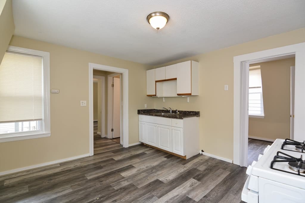 2 Family - 2 Units Up/Down at 10 Essex Ct, Lynn MA 01902, Lynn, photo 12 of 37