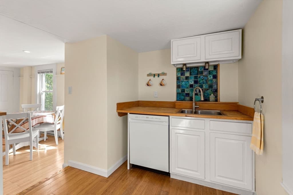 2 Mount Pleasant St # 4, Rockport MA 01966 photo 13