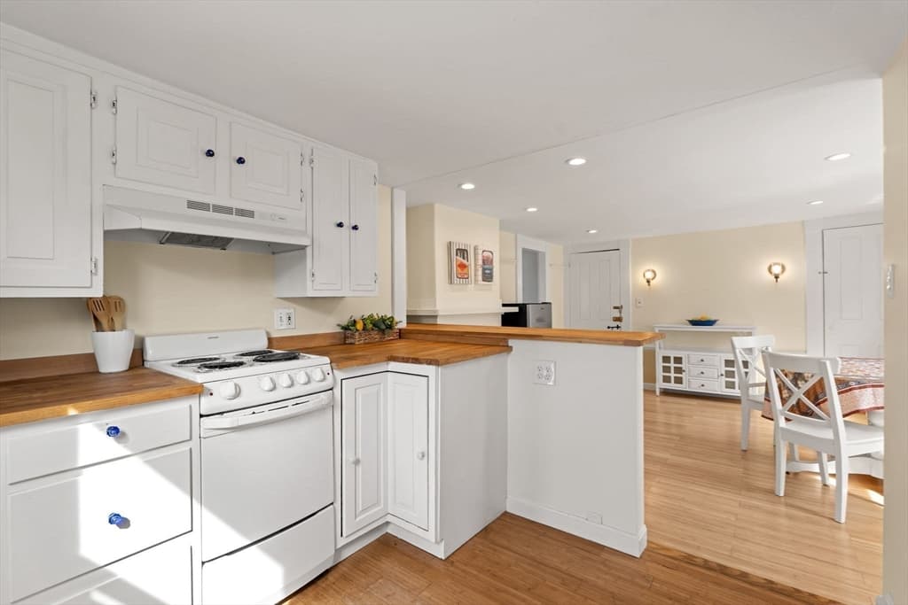 2 Mount Pleasant St # 4, Rockport MA 01966 photo 14