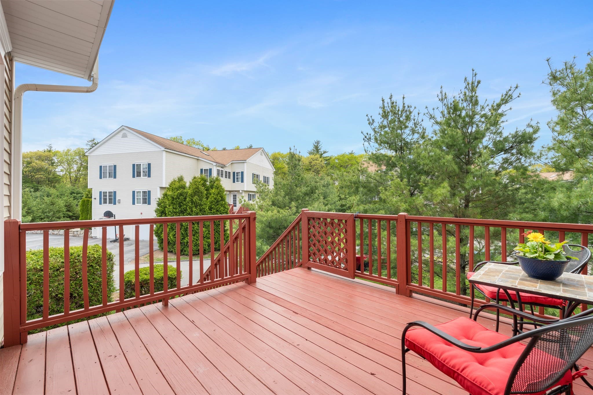 Condominium at 4 Paul Revere Path # 4, Hopkinton MA 01748, photo 6 of 32