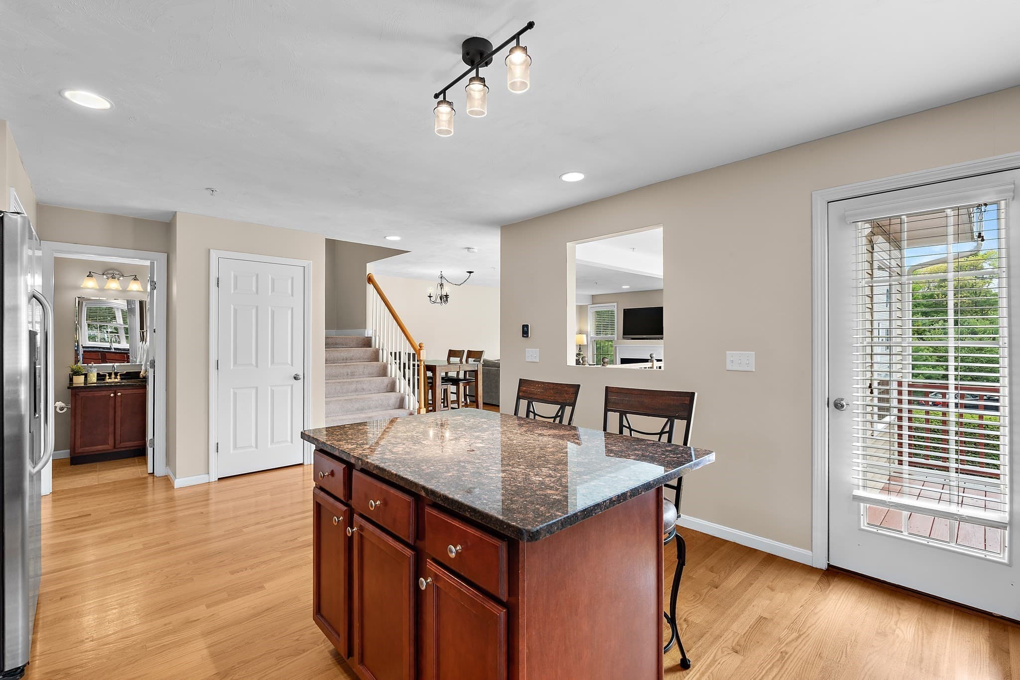 Condominium at 4 Paul Revere Path # 4, Hopkinton MA 01748, photo 16 of 32