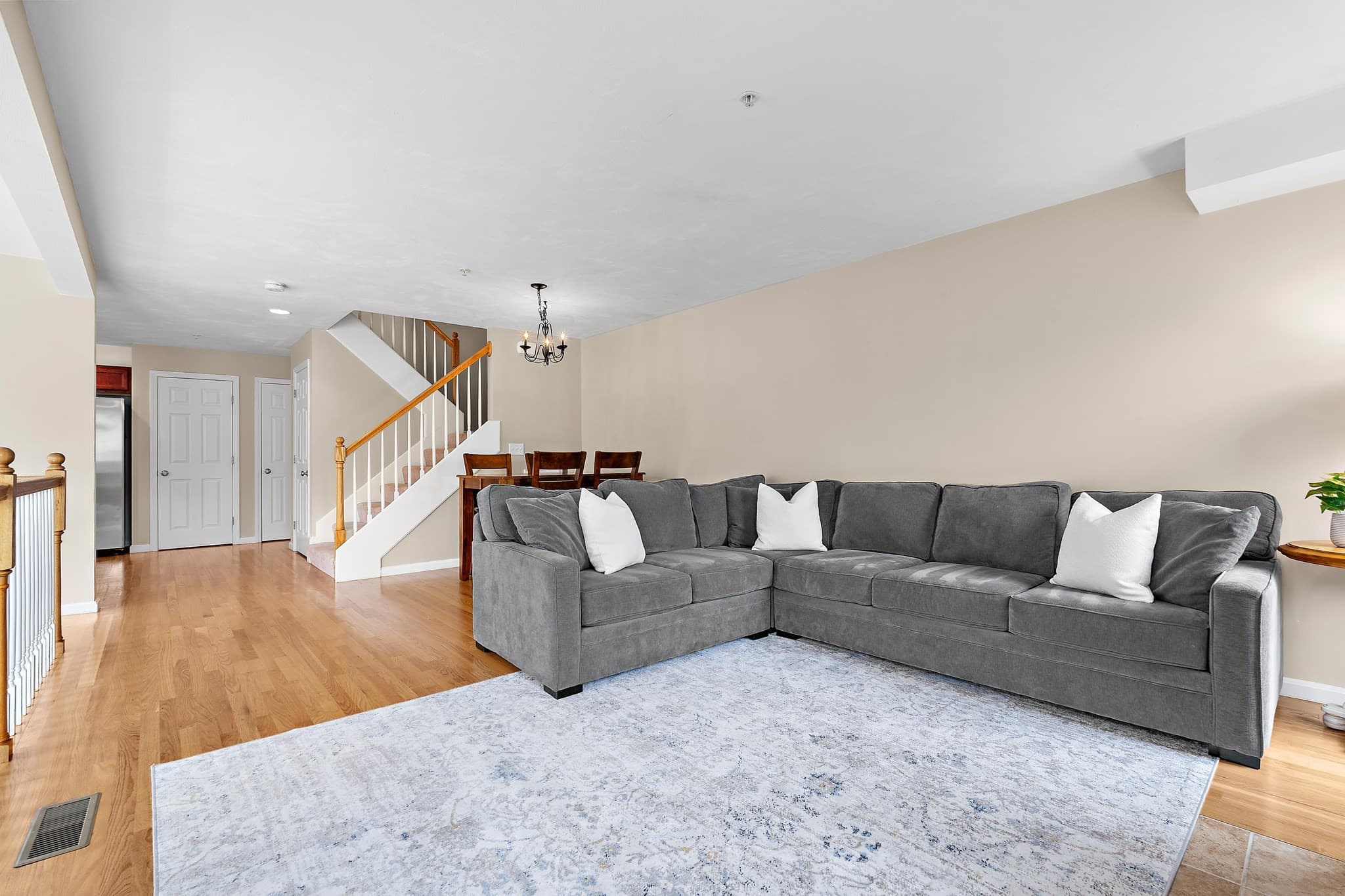 Condominium at 4 Paul Revere Path # 4, Hopkinton MA 01748, photo 11 of 32