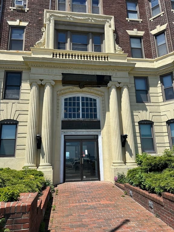 285 Lynn Shore Drive # 308, Lynn MA 01902
