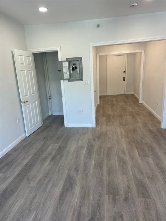 Condominium at 285 Lynn Shore Drive # 308, Lynn MA 01902, Lynn, photo 14 of 29
