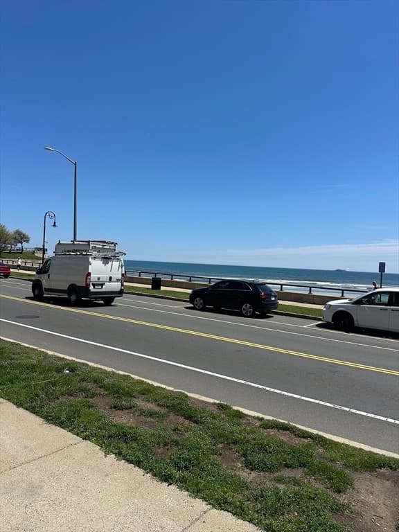 Condominium at 285 Lynn Shore Drive # 308, Lynn MA 01902, Lynn, photo 8 of 29