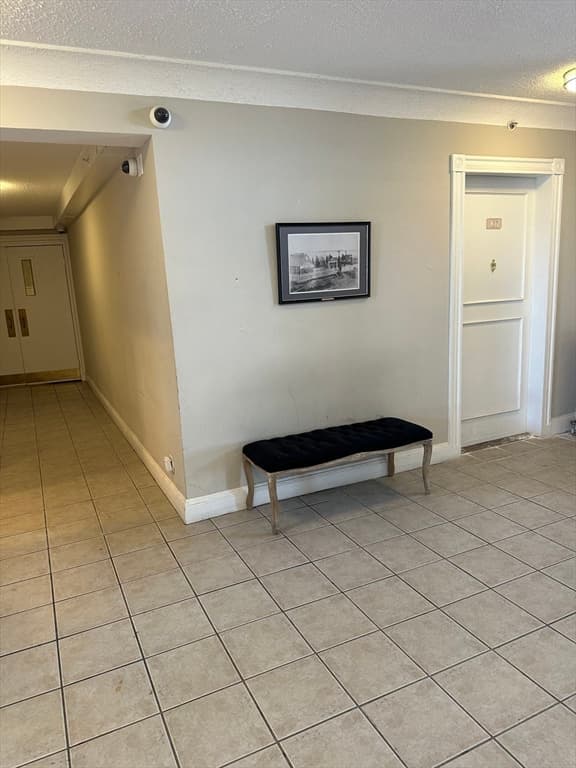 Condominium at 285 Lynn Shore Drive # 308, Lynn MA 01902, Lynn, photo 25 of 29