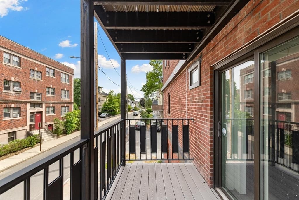 26 W Wyoming Avenue # 2D, Melrose MA 02176 photo 18