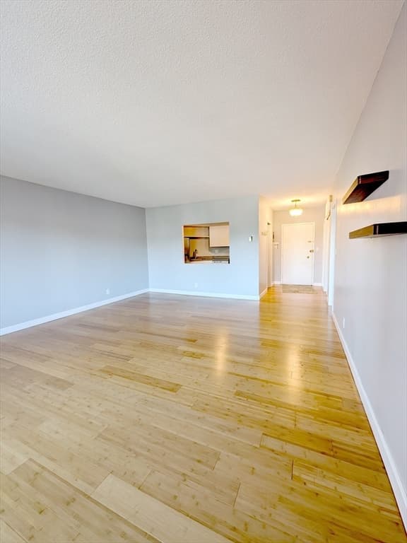 22 Chestnut Pl # 306, Brookline MA 02445 photo 2