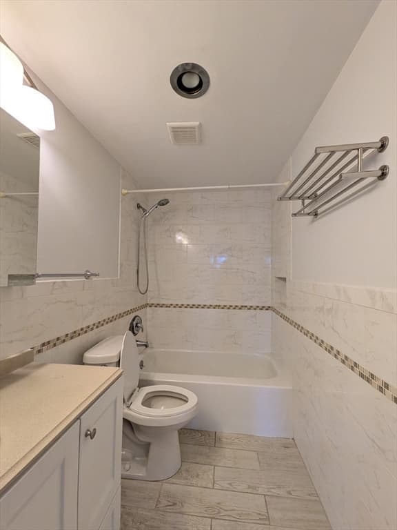 22 Chestnut Pl # 306, Brookline MA 02445 photo 7