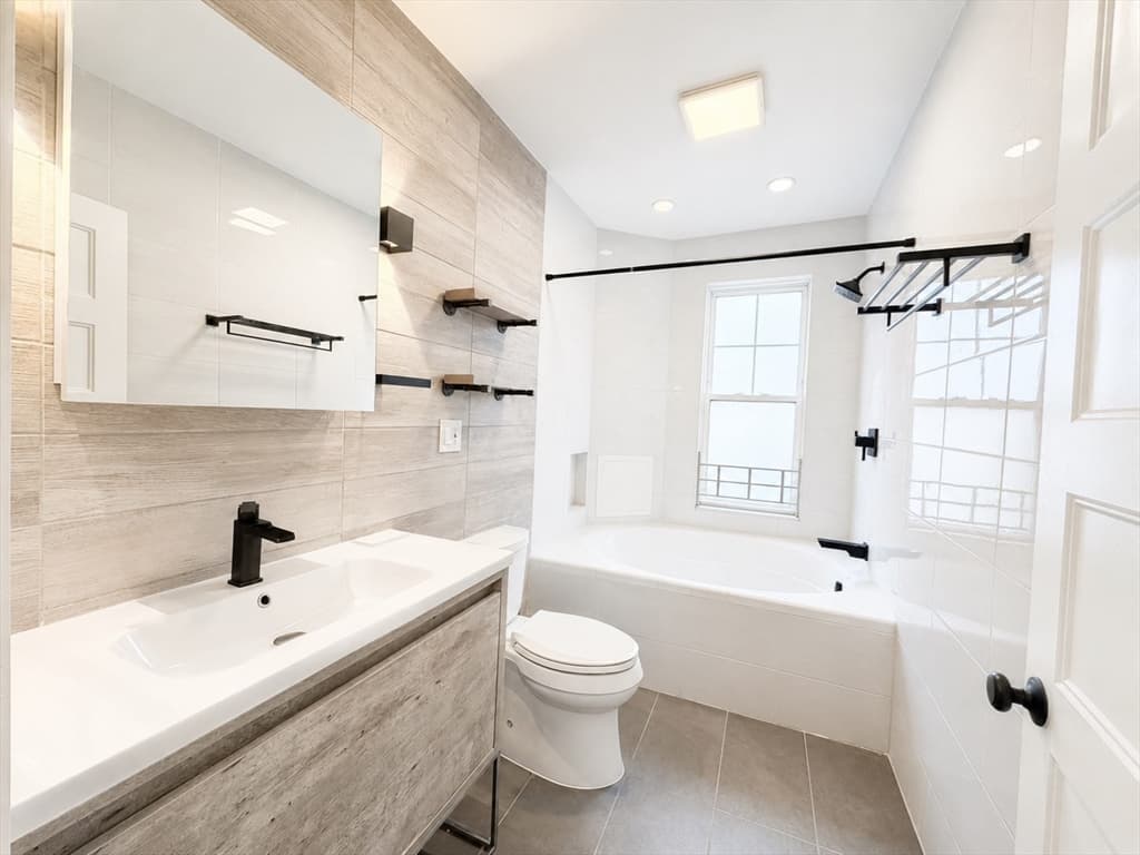 Condominium at 374 Massachusetts Ave # 3, Arlington MA 02474, Arlington, photo 3 of 28