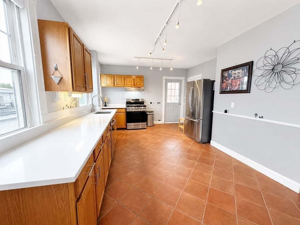 Condominium at 374 Massachusetts Ave # 3, Arlington MA 02474, Arlington, photo 14 of 28
