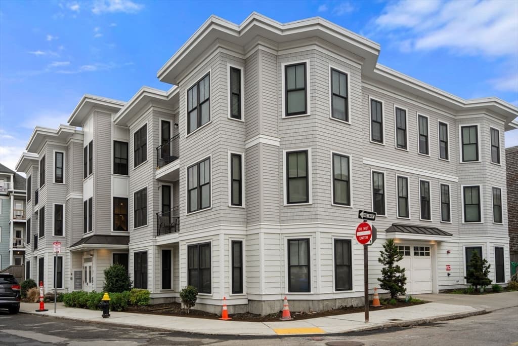 Condominium at 136 Sydney St # 5, Boston MA 02125, Boston, photo 16 of 19