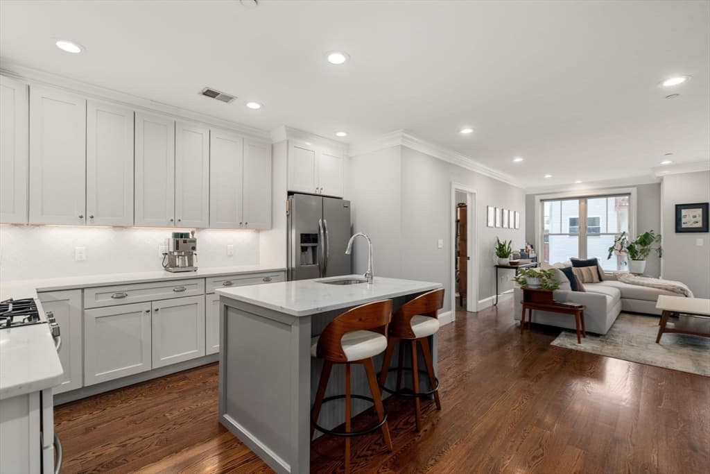 Condominium at 136 Sydney St # 5, Boston MA 02125, Boston, photo 4 of 19