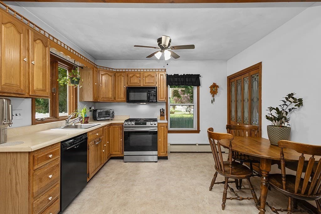 67 Coleman St, Seekonk MA 02771 photo 13