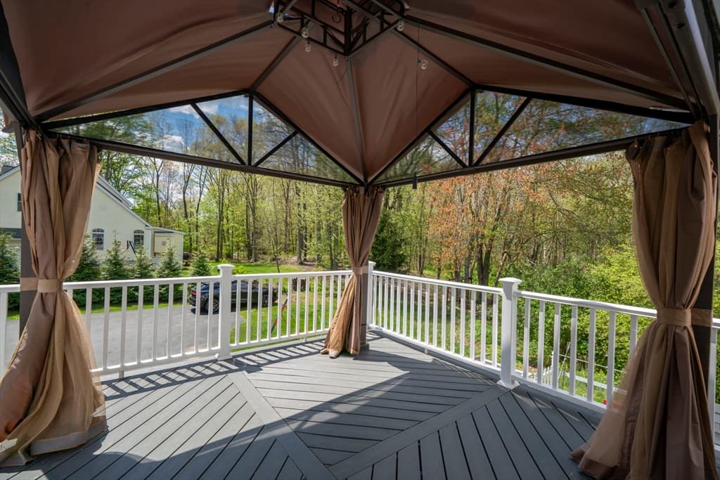 Single Family Residence at 229 Parkerville Rd, Southborough MA 01772, Southborough, photo 7 of 38