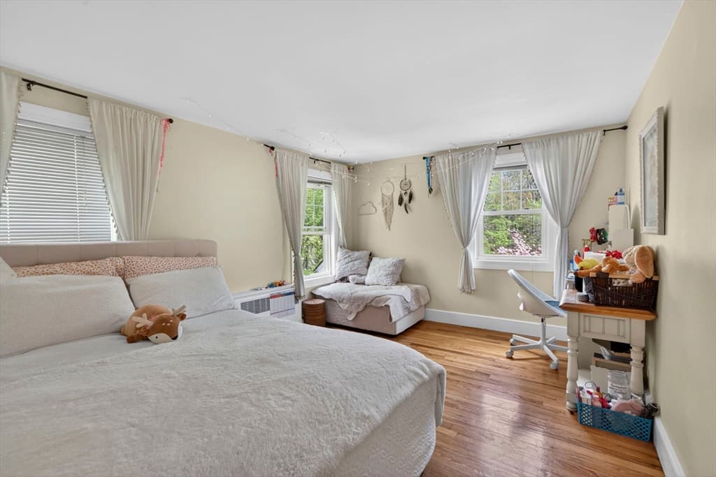 Single Family Residence at 229 Parkerville Rd, Southborough MA 01772, Southborough, photo 11 of 38