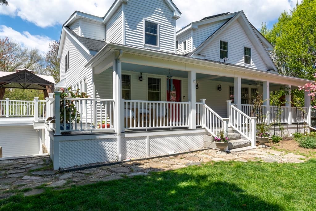 Single Family Residence at 229 Parkerville Rd, Southborough MA 01772, Southborough, photo 4 of 38