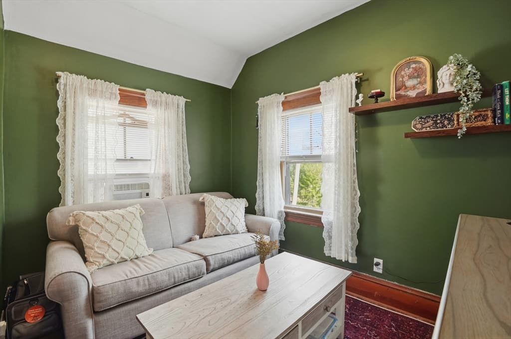 Single Family Residence at 146 Sycamore St, New Bedford MA 02740, New Bedford, photo 22 of 34
