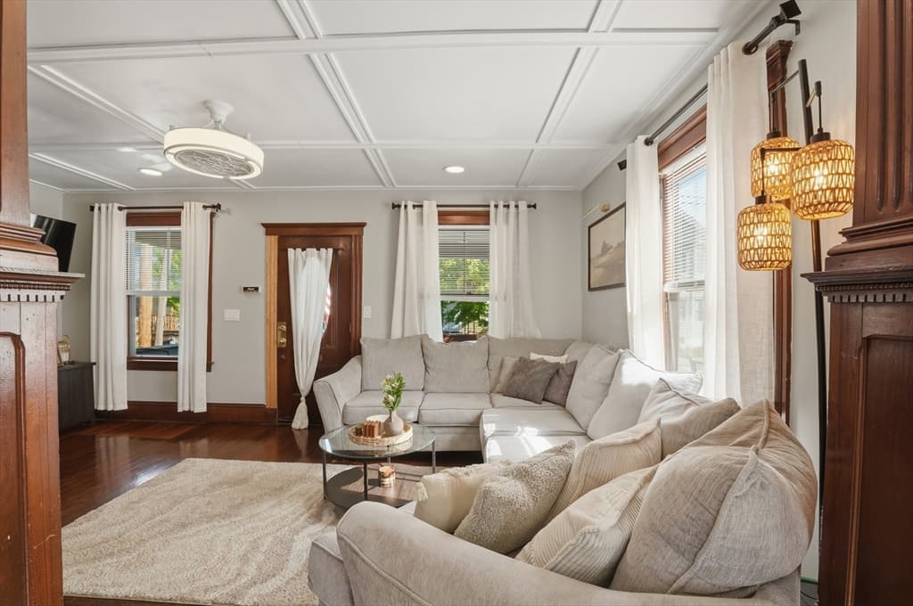 Single Family Residence at 146 Sycamore St, New Bedford MA 02740, New Bedford, photo 10 of 34