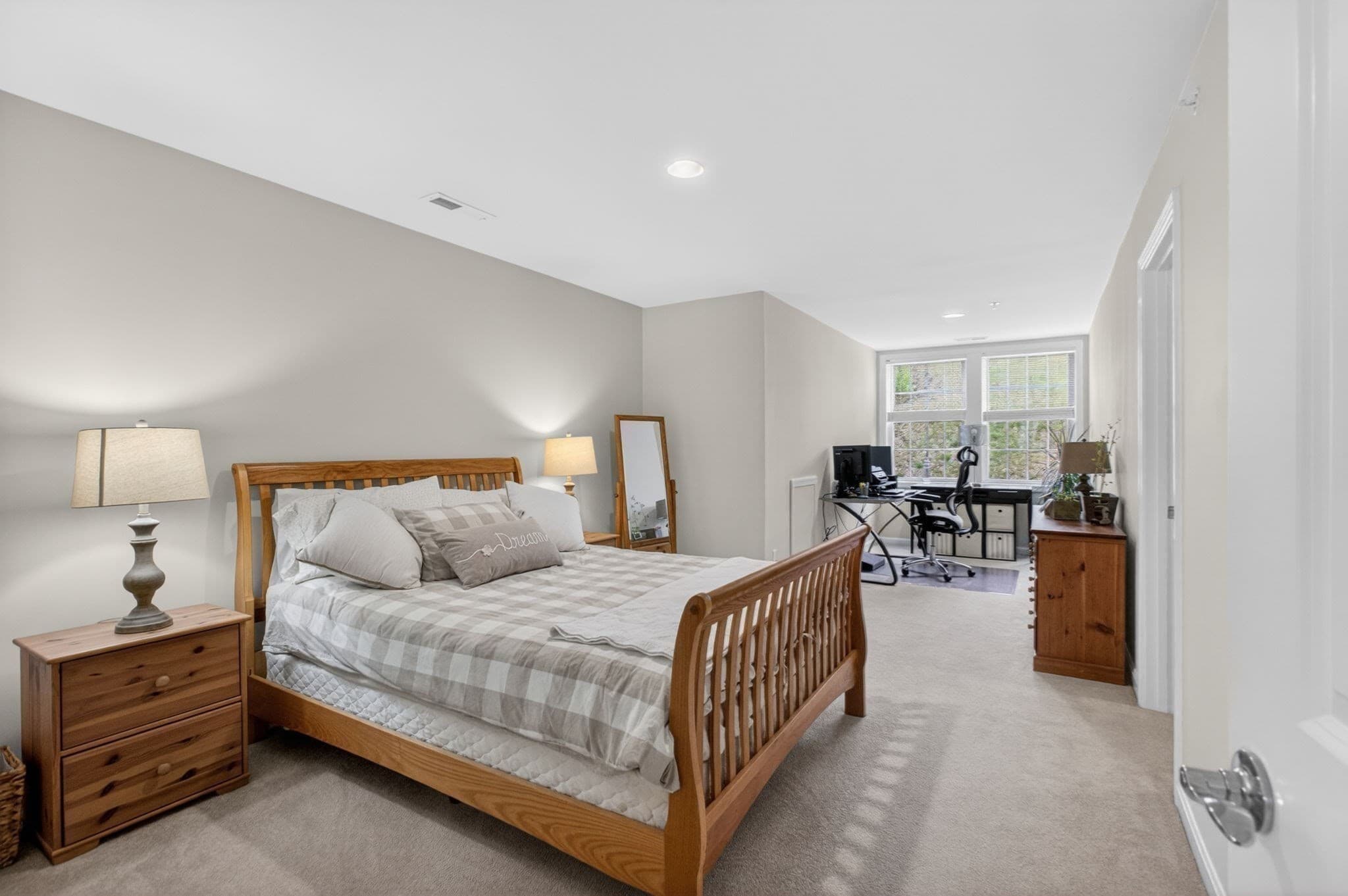 Condominium at 87 Shannon Way # 86, Upton MA 01568, photo 27 of 36