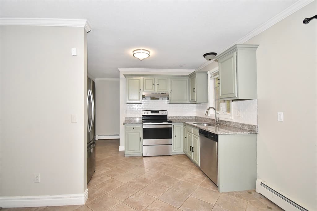 183 Jewett St, Springfield MA 01129 photo 7