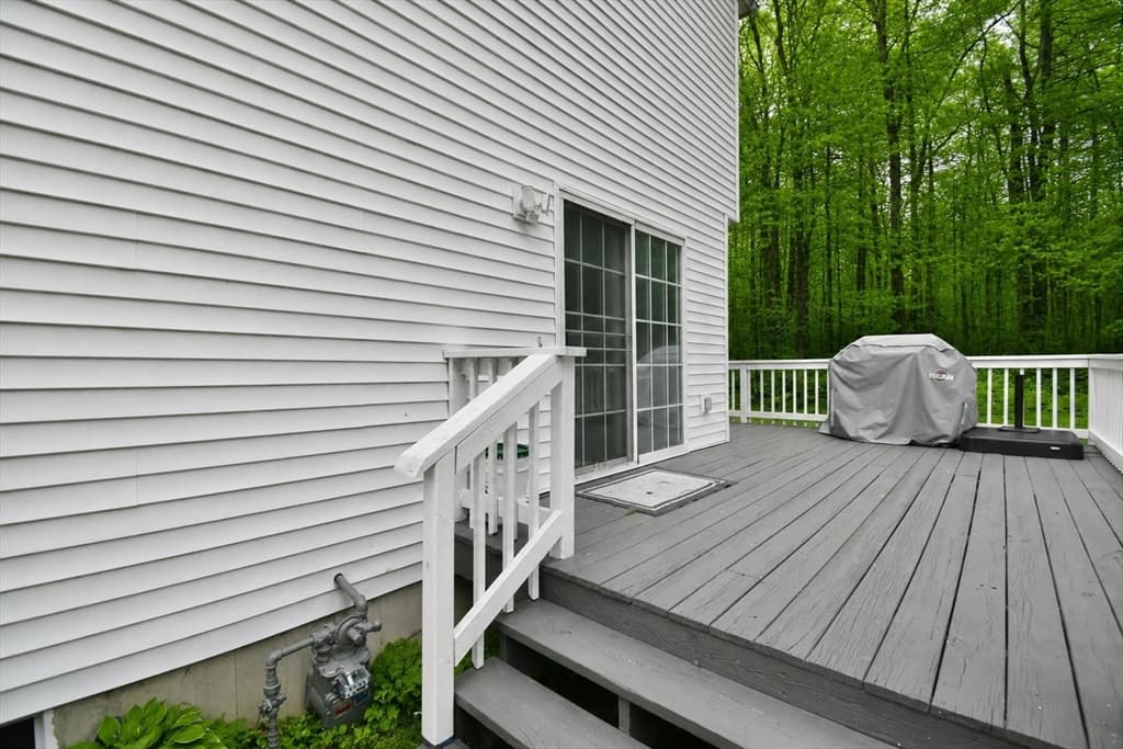 183 Jewett St, Springfield MA 01129 photo 20