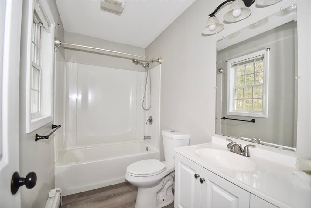 183 Jewett St, Springfield MA 01129 photo 14