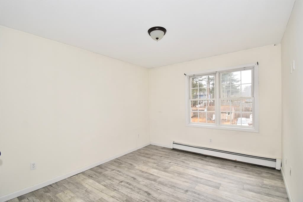 183 Jewett St, Springfield MA 01129 photo 18