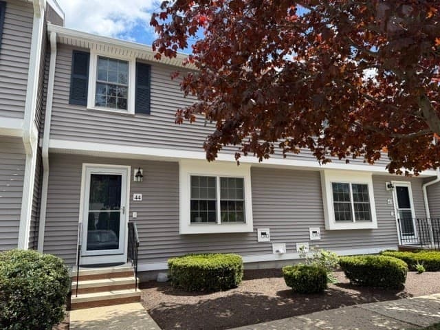 5 Meadowhill Ct # 44, Easton MA 02375