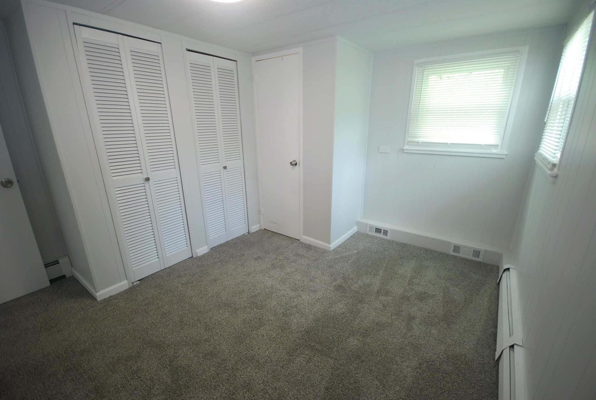 Mobile Home at 18 Riverview Circle, Brimfield MA 01010, photo 17 of 34