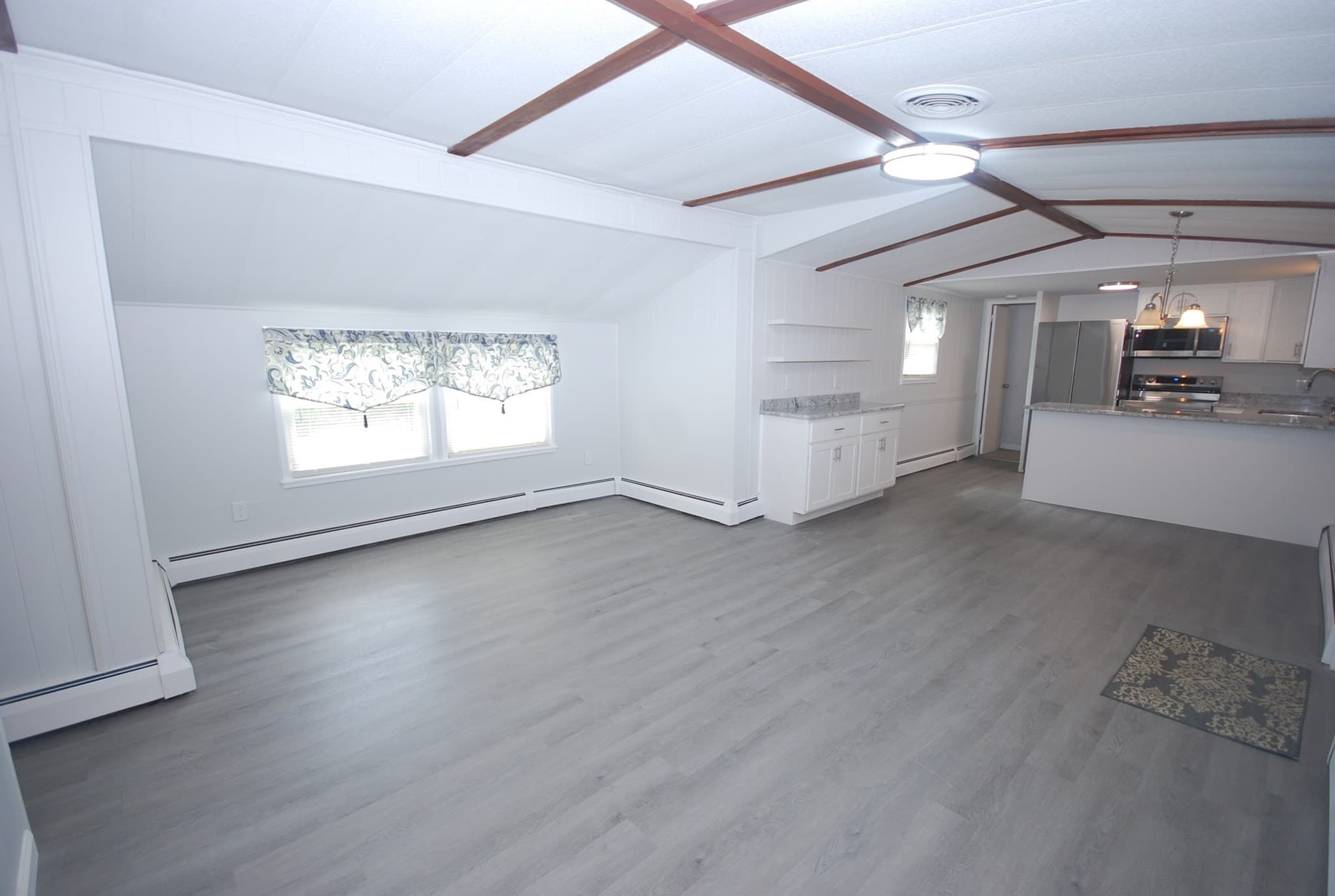 Mobile Home at 18 Riverview Circle, Brimfield MA 01010, photo 9 of 34