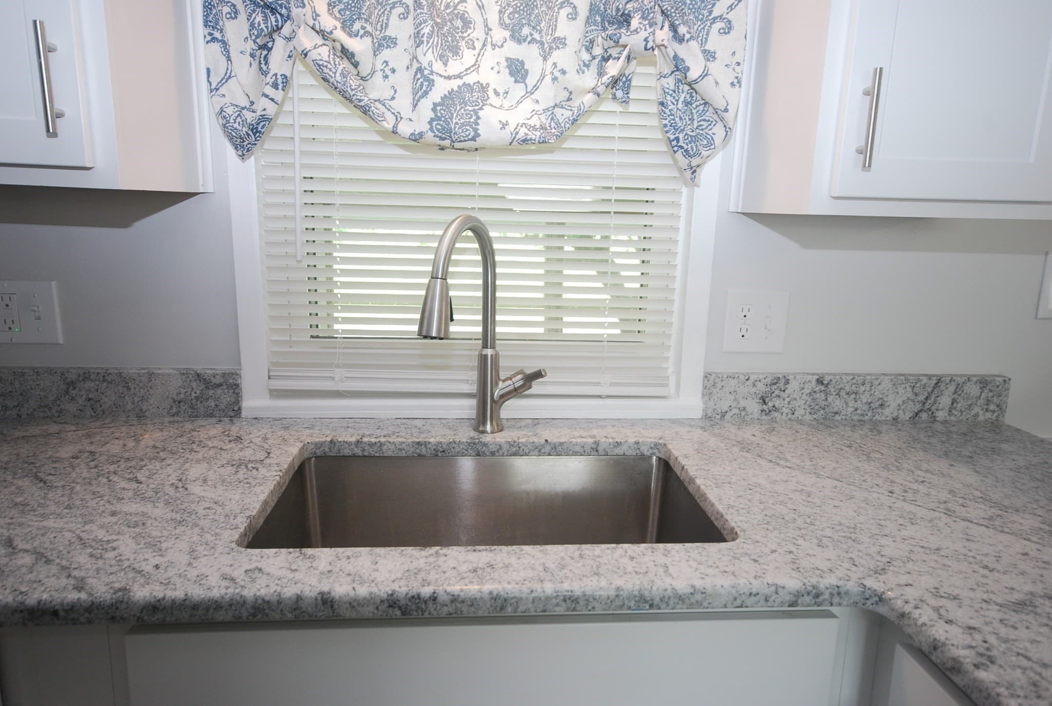 Mobile Home at 18 Riverview Circle, Brimfield MA 01010, photo 15 of 34
