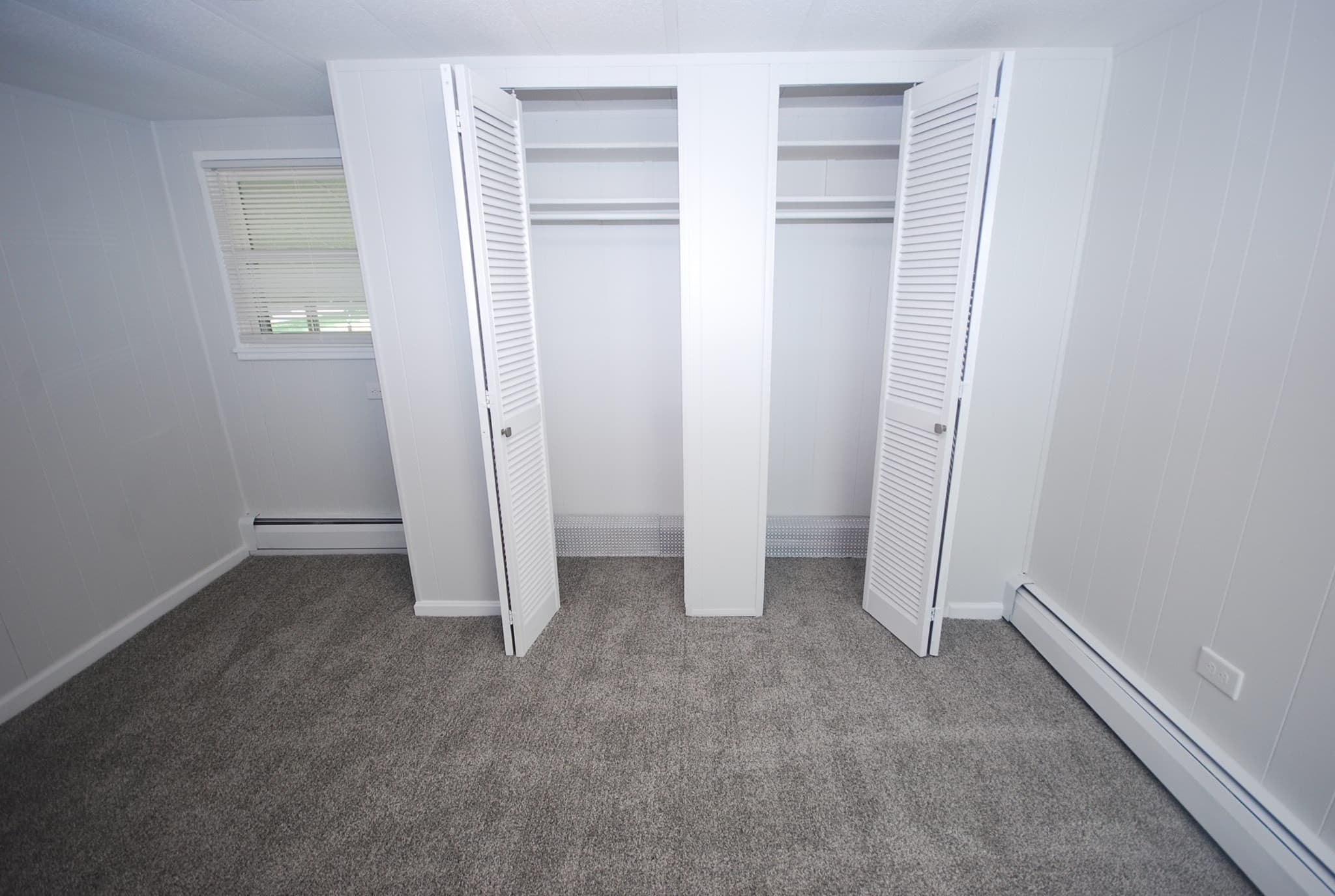 Mobile Home at 18 Riverview Circle, Brimfield MA 01010, photo 25 of 34