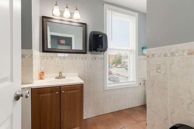 Single Family Residence at 50 Albion St, Wakefield MA 01880, photo 17 of 35