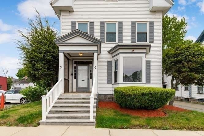 Single Family Residence at 50 Albion St, Wakefield MA 01880, photo 3 of 35
