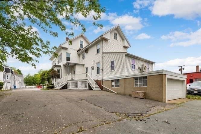 Single Family Residence at 50 Albion St, Wakefield MA 01880, photo 30 of 35